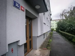 Pronájem bytu 3+kk, Praha - Horní Počernice, Dobšická, 80 m2