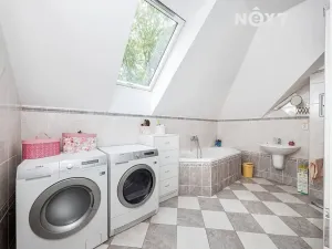 Prodej rodinného domu, Horní Jelení, Dvorská, 160 m2