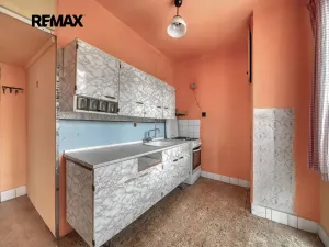 Prodej bytu 2+1, Kolín, Družstevní, 51 m2