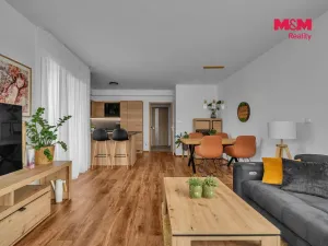 Pronájem bytu 2+kk, Pardubice - Zelené Předměstí, Pod Vinicí, 58 m2