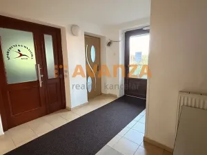 Prodej kanceláře, Děčín, Riegrova, 1200 m2