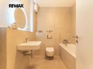 Pronájem bytu 2+kk, Praha - Hlubočepy, Divíškové, 50 m2