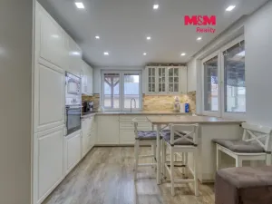 Prodej rodinného domu, Zápy, 181 m2