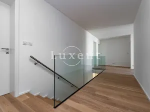 Prodej rodinného domu, Velké Popovice, Malostranská, 350 m2