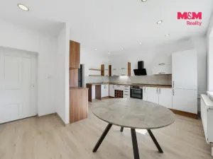 Prodej bytu 4+1, Lhotka nad Labem, 75 m2