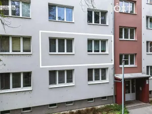 Prodej bytu 3+1, Břeclav, sídl. Dukelských hrdinů, 77 m2