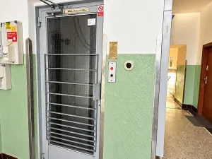 Pronájem bytu 1+kk, Praha - Vršovice, K louži, 35 m2