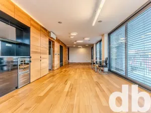 Pronájem kanceláře, Cheb, 26. dubna, 260 m2
