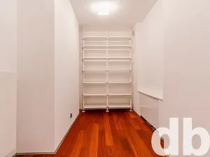 Pronájem kanceláře, Cheb, 26. dubna, 260 m2