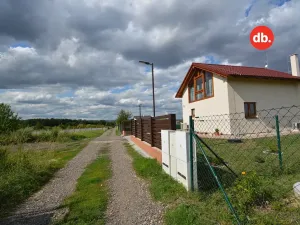 Prodej pozemku pro bydlení, Chbany, 915 m2