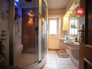 Prodej rodinného domu, Karlovy Vary, Vančurova, 260 m2