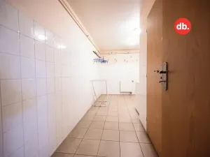 Prodej rodinného domu, Karlovy Vary, Vančurova, 260 m2