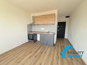 Pronájem bytu 1+kk, Děčín, Slovanská, 22 m2