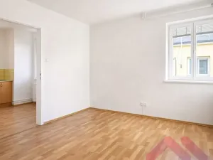 Pronájem bytu 2+kk, Praha - Řepy, Čistovická, 39 m2