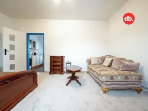 Prodej bytu 1+1, Karlovy Vary, Jabloňová, 45 m2