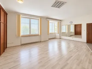 Pronájem kanceláře, Hradec Králové, Kollárova, 116 m2