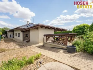 Prodej rodinného domu, Holubice, 240 m2