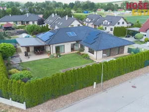 Prodej rodinného domu, Holubice, 240 m2