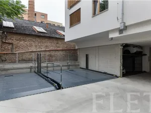 Pronájem bytu 2+kk, Praha - Karlín, Křižíkova, 49 m2
