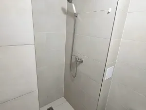 Pronájem bytu 1+kk, Praha - Radotín, Vrážská, 27 m2