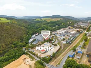 Pronájem kanceláře, Králův Dvůr, Tovární, 370 m2