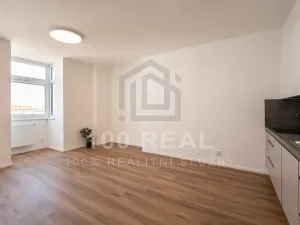 Pronájem bytu 2+kk, Pardubice, třída Míru, 44 m2