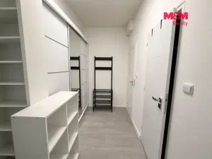 Pronájem bytu 1+1, Ostrava - Poruba, Vietnamská, 41 m2