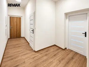 Pronájem bytu 2+kk, Slaný, Tomanova, 51 m2