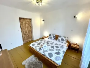 Prodej apartmánu, Líšnice, 300 m2