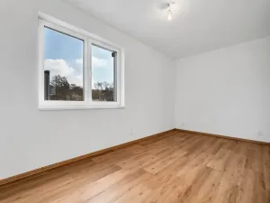 Prodej bytu 2+kk, Milovice, Topolová, 45 m2