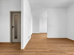 Prodej bytu 2+kk, Milovice, Topolová, 60 m2
