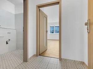 Prodej bytu 1+kk, Milovice, Topolová, 25 m2