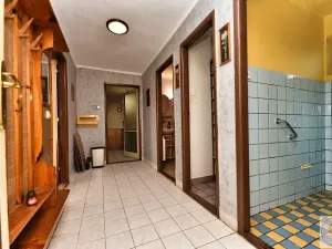Prodej rodinného domu, Černuc, 240 m2