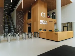 Pronájem kanceláře, Praha - Stodůlky, náměstí Junkových, 500 m2