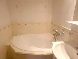 Pronájem bytu 3+kk, Praha - Uhříněves, Nové náměstí, 79 m2