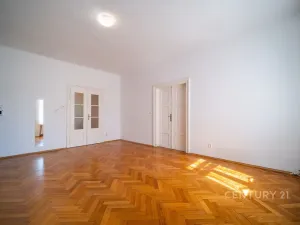 Prodej kanceláře, České Budějovice - České Budějovice 3, Pražská tř., 200 m2