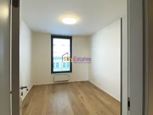 Pronájem bytu 2+kk, Praha - Smíchov, Nádražní, 56 m2