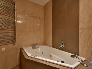 Prodej bytu 3+kk, Praha - Dolní Chabry, Spořická, 84 m2