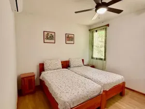 Prodej bytu 3+kk, Coxen Hole, Roatán, Honduras, 111 m2