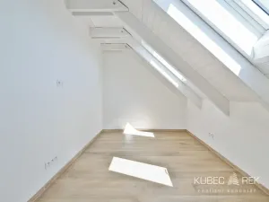 Prodej bytu 2+kk, Veselí nad Lužnicí, Budějovická, 78 m2