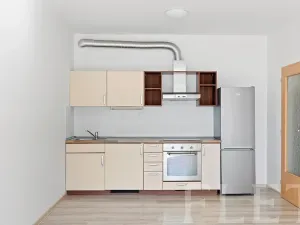 Pronájem bytu 2+kk, Praha - Vysočany, Podkovářská, 48 m2
