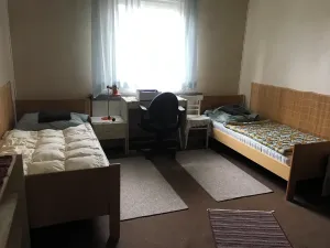 Pronájem pokoje, Průhonice, Pomněnková, 20 m2