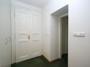 Pronájem bytu 3+kk, Praha - Nové Město, Odborů, 80 m2