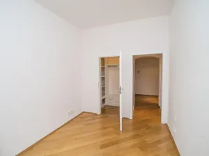 Pronájem bytu 3+1, Praha - Smíchov, Hořejší nábřeží, 94 m2