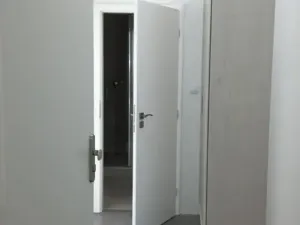 Pronájem bytu 2+kk, Praha - Karlín, Pobřežní, 50 m2