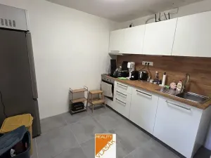 Pronájem bytu 2+1, Kadaň, Mírové náměstí, 109 m2