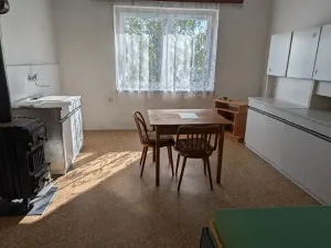 Prodej rodinného domu, Skály, 380 m2
