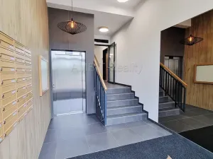 Pronájem bytu 2+kk, Praha - Dolní Chabry, Za Pískovnou, 51 m2