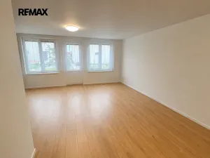 Pronájem bytu 1+kk, Lavičky, 53 m2