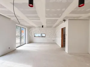 Prodej rodinného domu, Kamenice, Benešovská, 159 m2